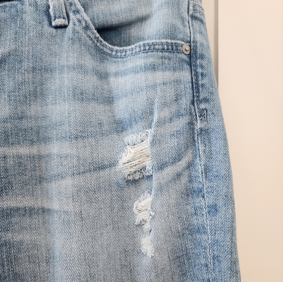 AG the Mid Rise Stevie Capri Slim Straight Distressed Size 28 - Picture 4 of 13